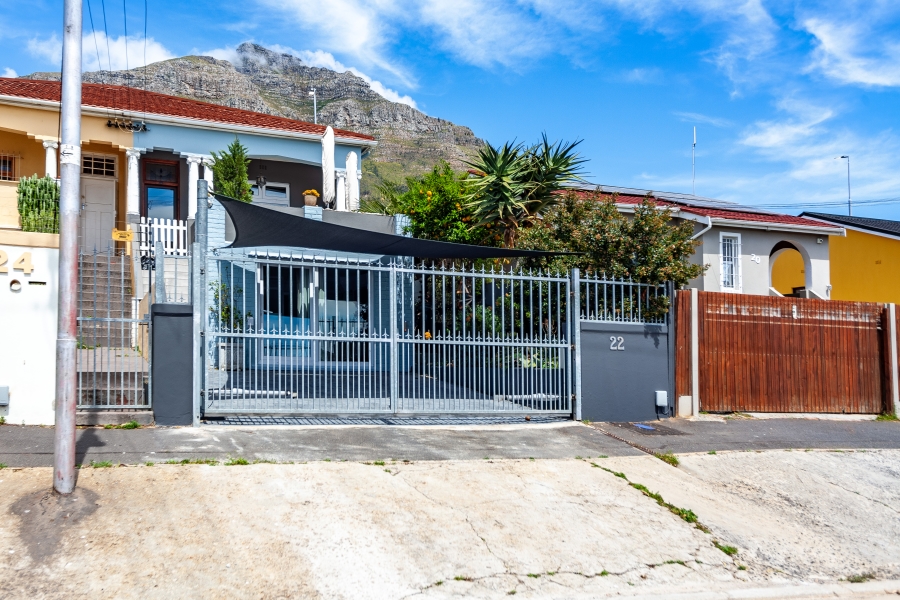 3 Bedroom Property for Sale in Woodstock Western Cape